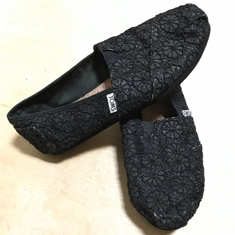 Women’s Black TOMS Shimmer Lace Size 7.5